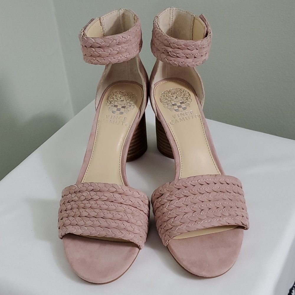 Vince Camuto Jedina Ankle Strap Sandal NWT 6.5